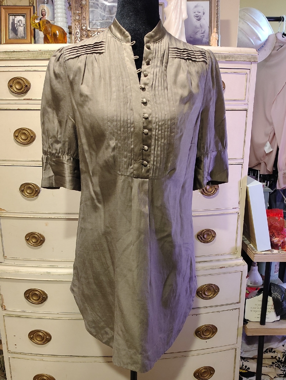 bebe Olive Gray Mandarin Collar Pleated Button Blouse